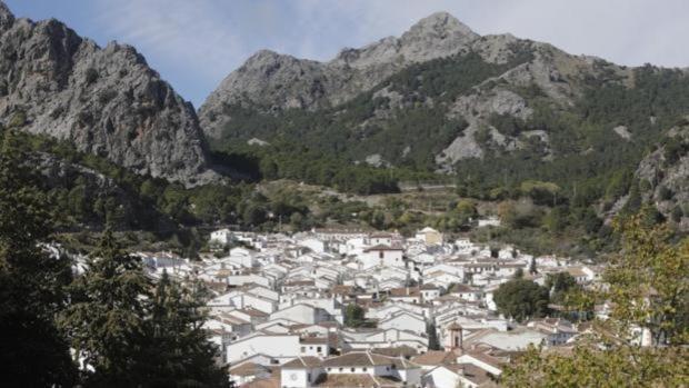 Apartamento Rural In&Ma-La Vida Es Hoy Grazalema Luaran gambar